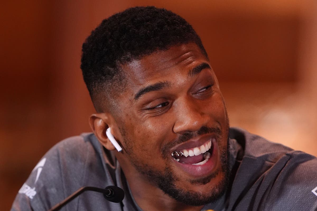 Anthony Joshua Prepares for Dubois Showdown