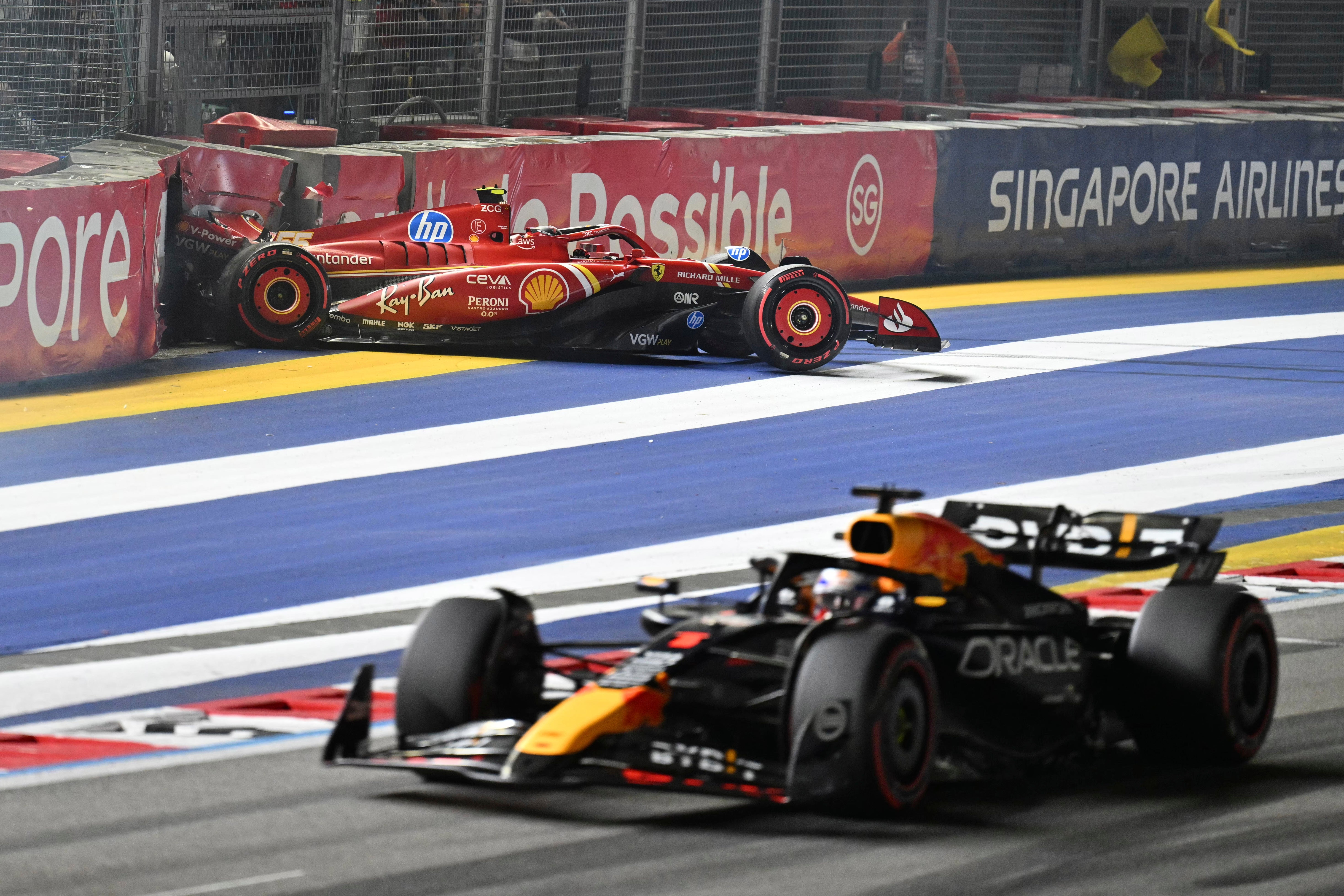 Carlos Sainz crashed in Q3