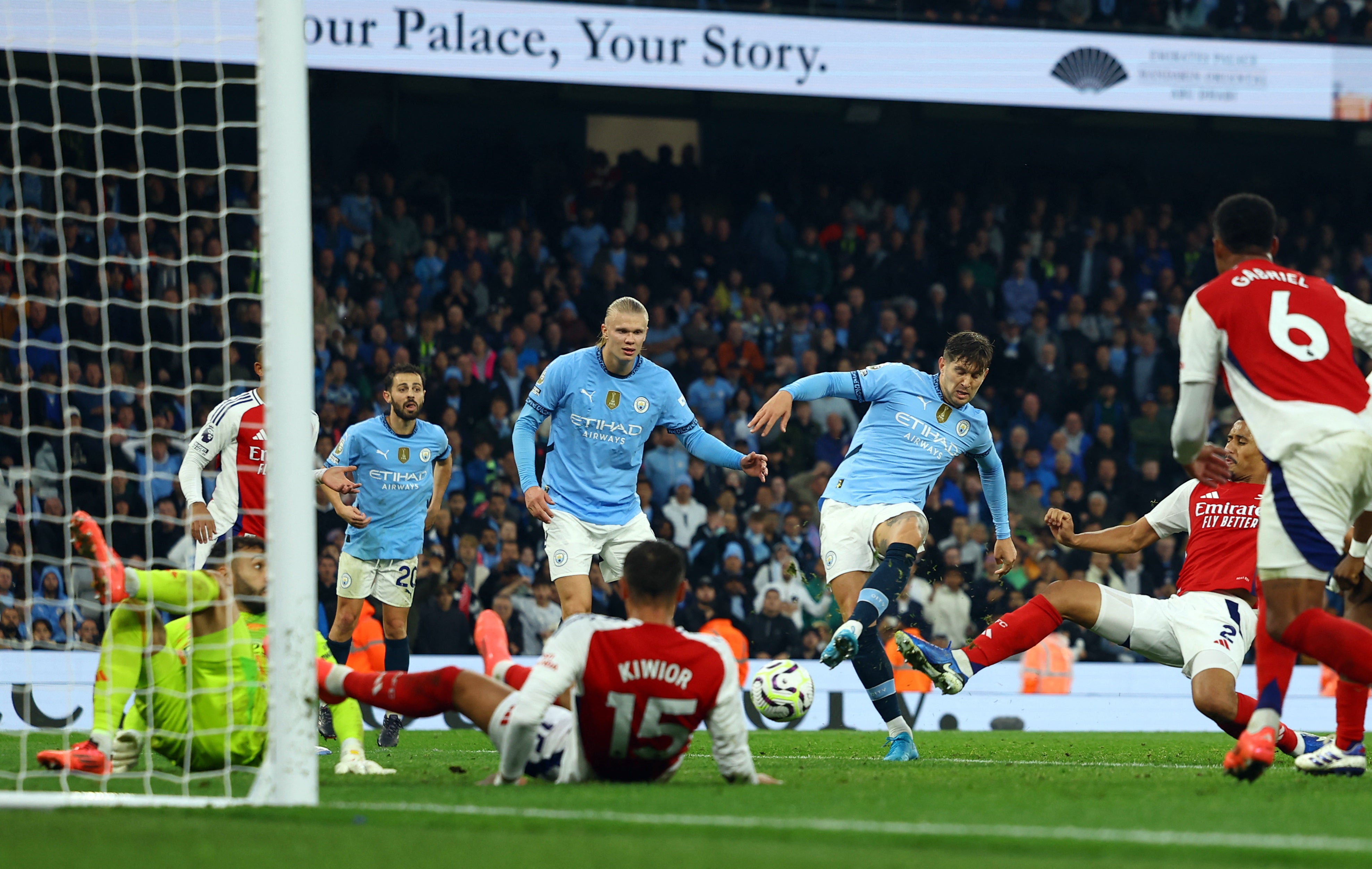 John Stones scores the equalizer for Manchester City