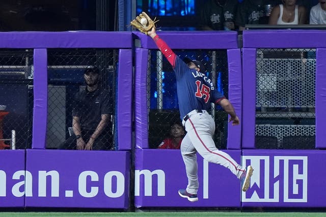 BRAVOS MARLINS