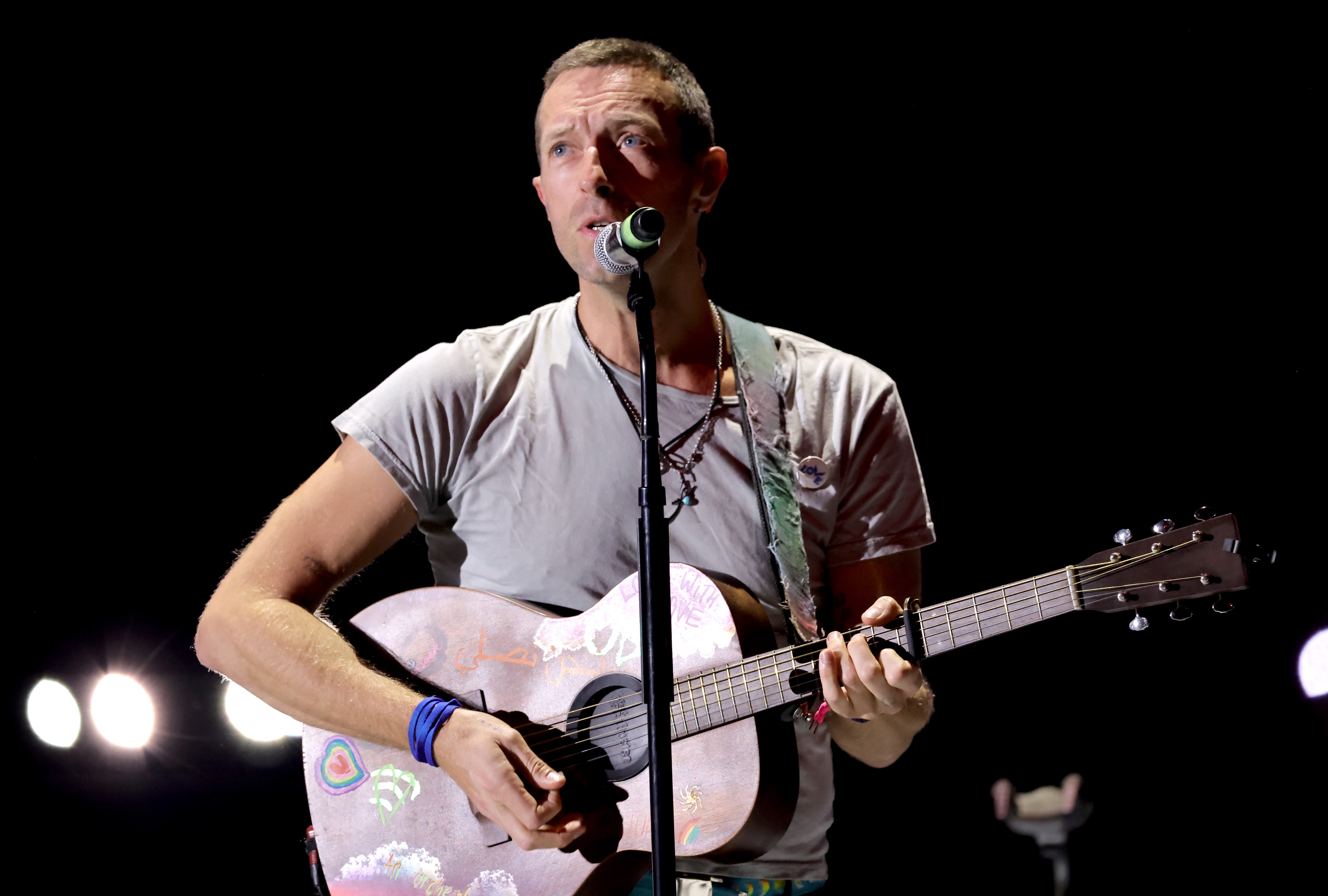 Chris Martin diz que Coldplay irá se aposentar após seu 12º álbum