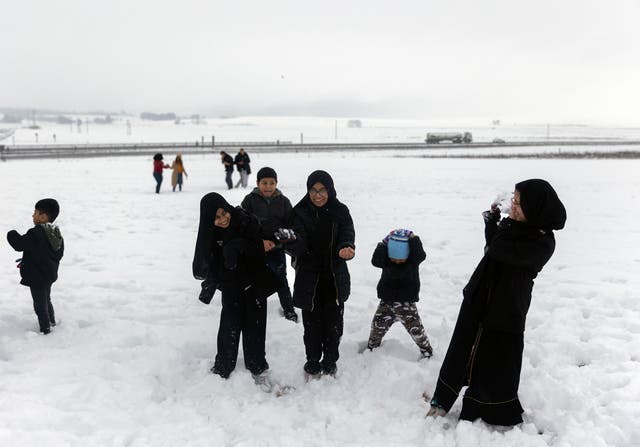 Two dead as rare heavy snowfall hits South Africa’s coast forcing major ...