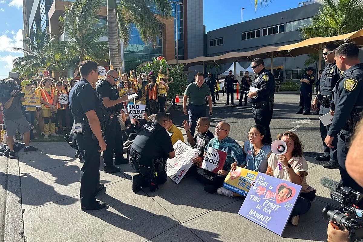 Nurse labor dispute at Hawaii hospital escalates with 10 arrests