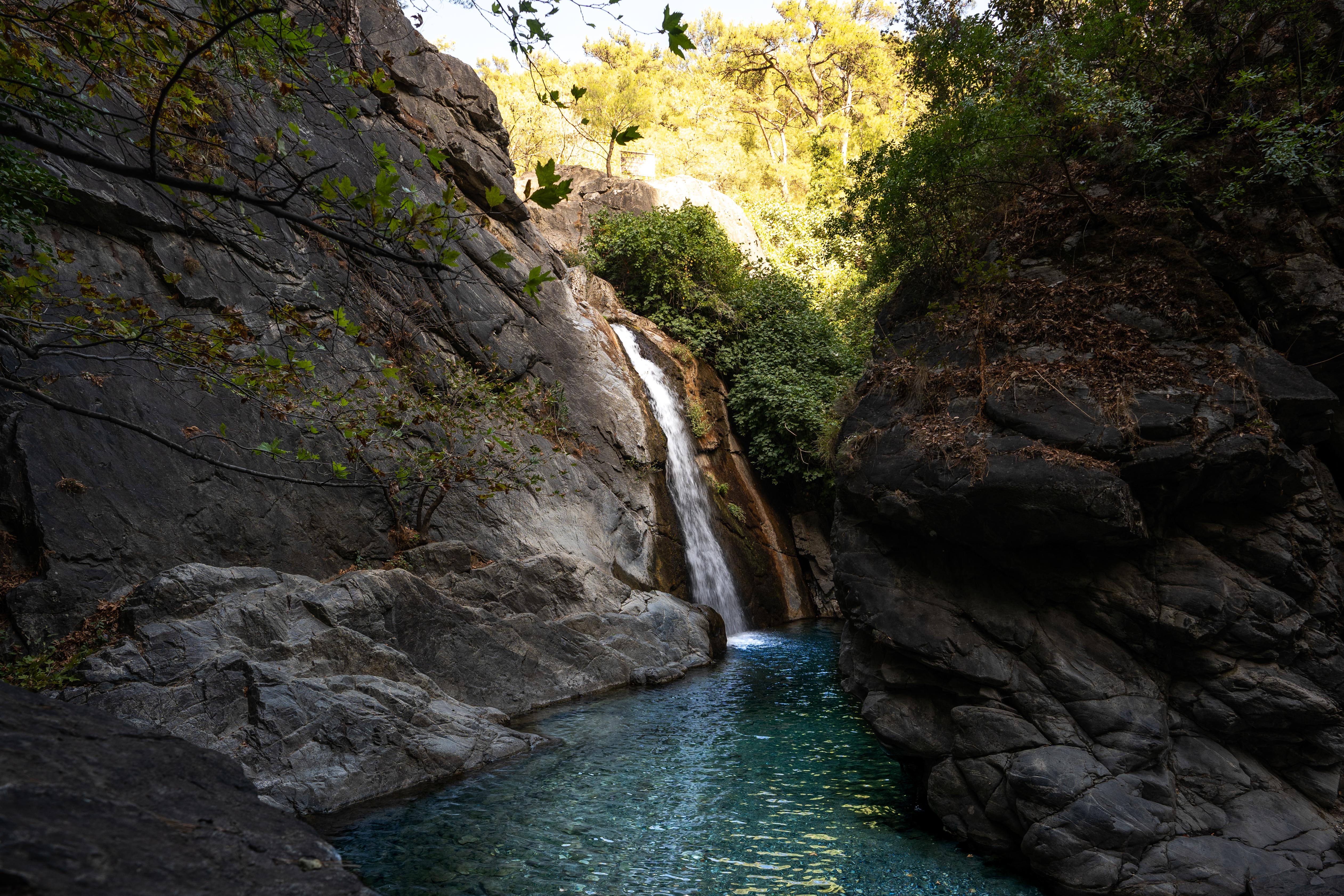 A cachoeira afogada de Hasan no Monte Ida