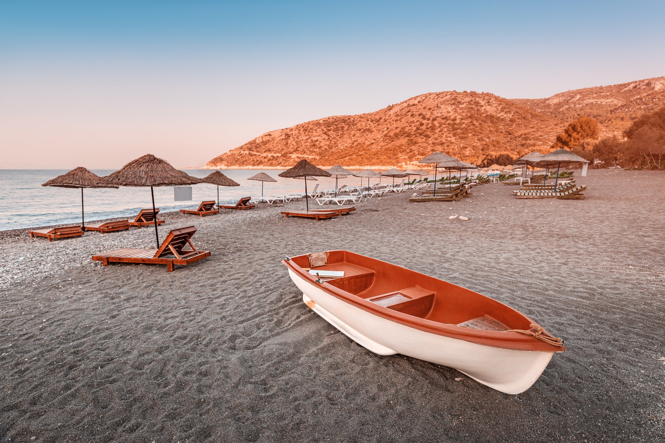 Praia de Ovabükü na Península de Datça, na Turquia