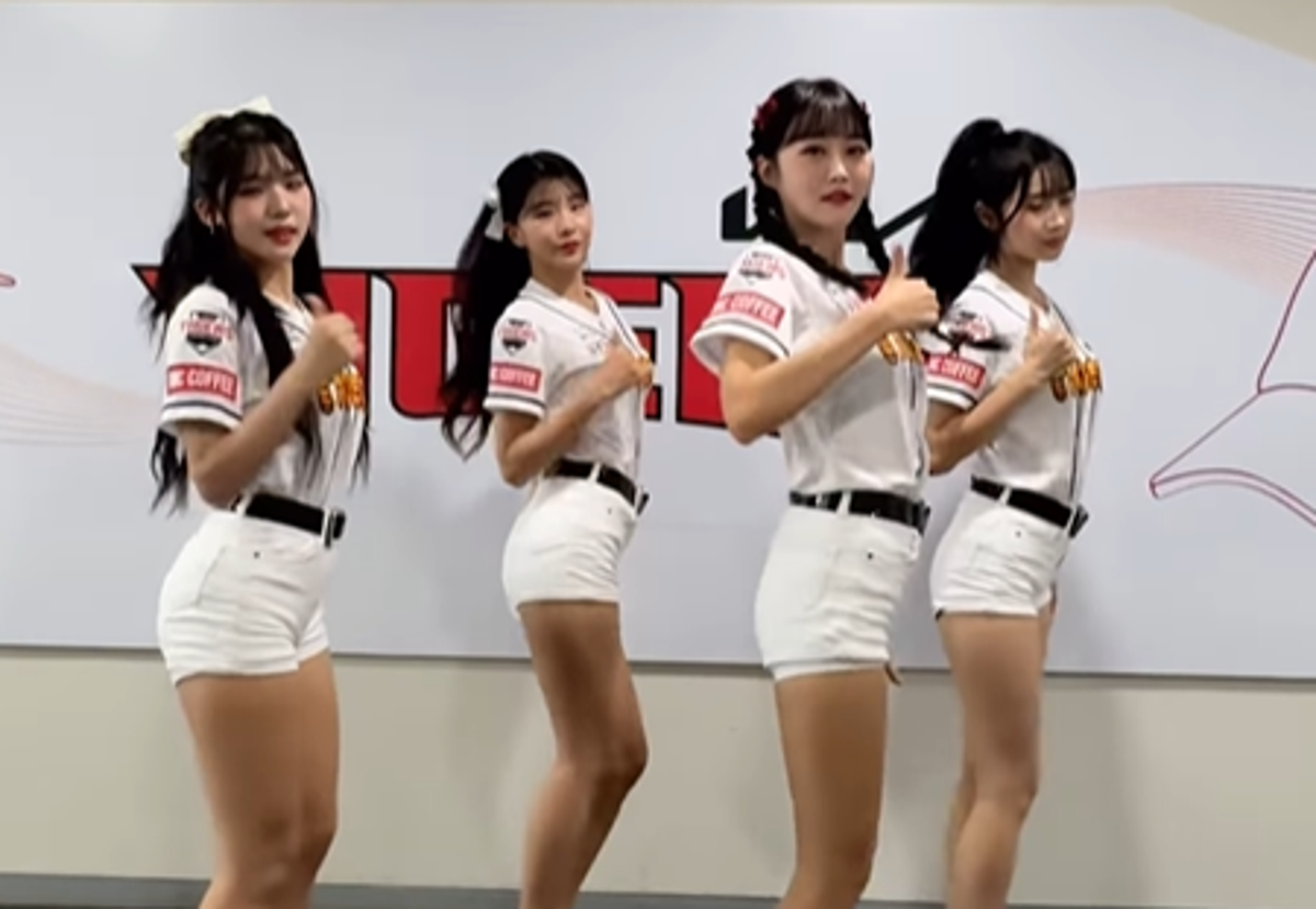 What is Pikki Pikki, the viral cheerleading dance from Korea taking the world by storm?