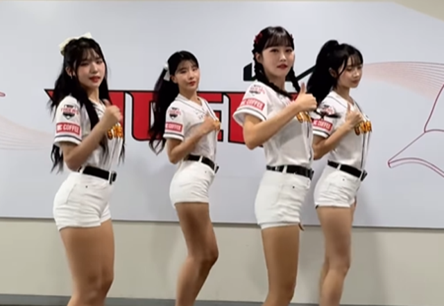 <p>Kia Tigers cheerleaders do the Pikki Pikki dance</p>