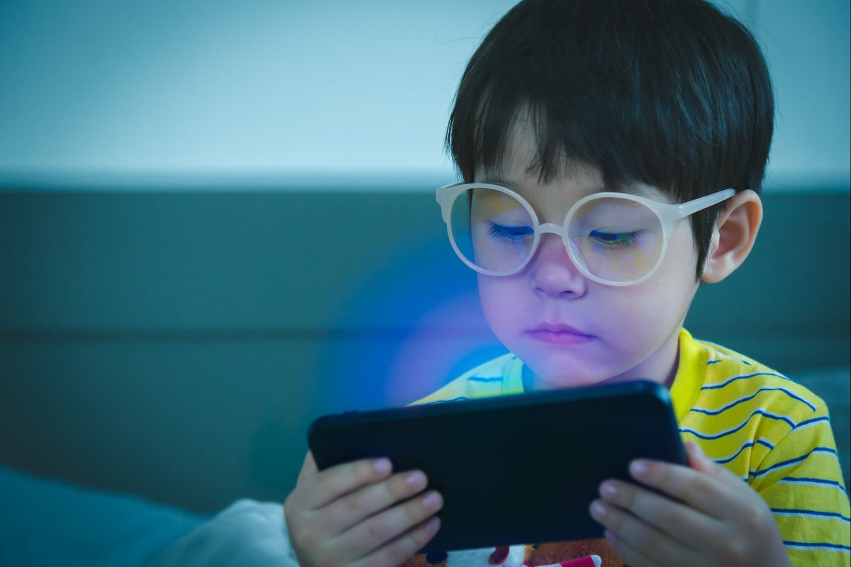 Studies Link Air Pollution to Worsening Children's Vision and Higher Pediatric Cancer Risk