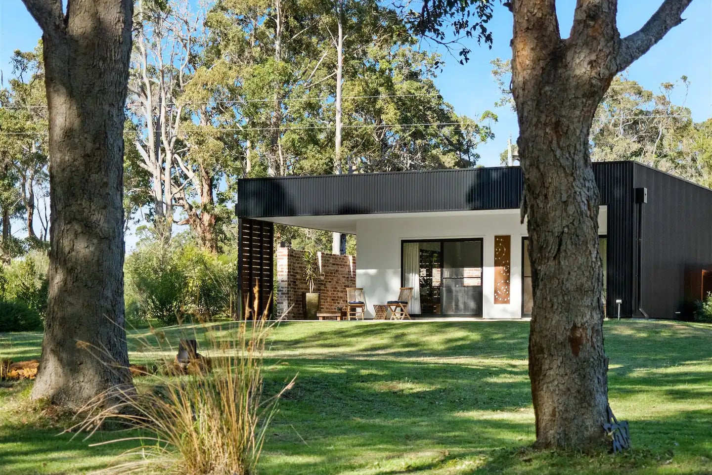 This one-bed chalet in Australia is only a short journey from some of the regions best wineries