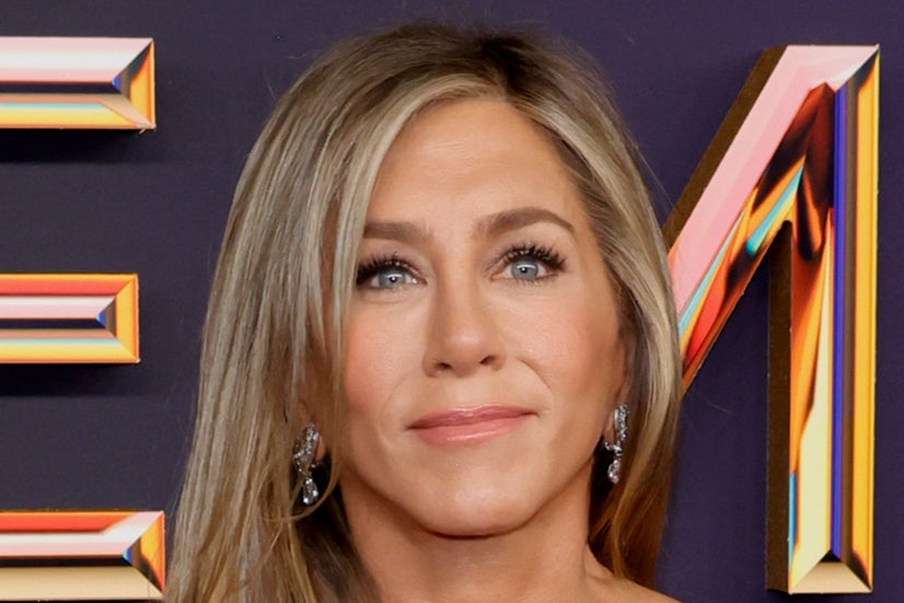 Jennifer Aniston participando do Emmy em setembro de 2024