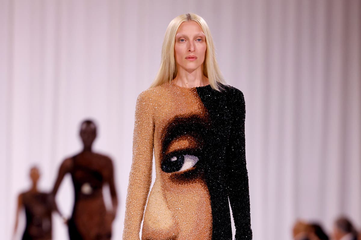 Balmain blends beauty and fashion in &lsquo;power face&rsquo; show