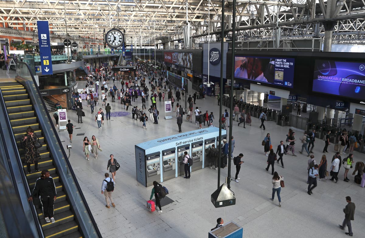 Police are probing a cyberattack on Wi-Fi networks at UK train stations