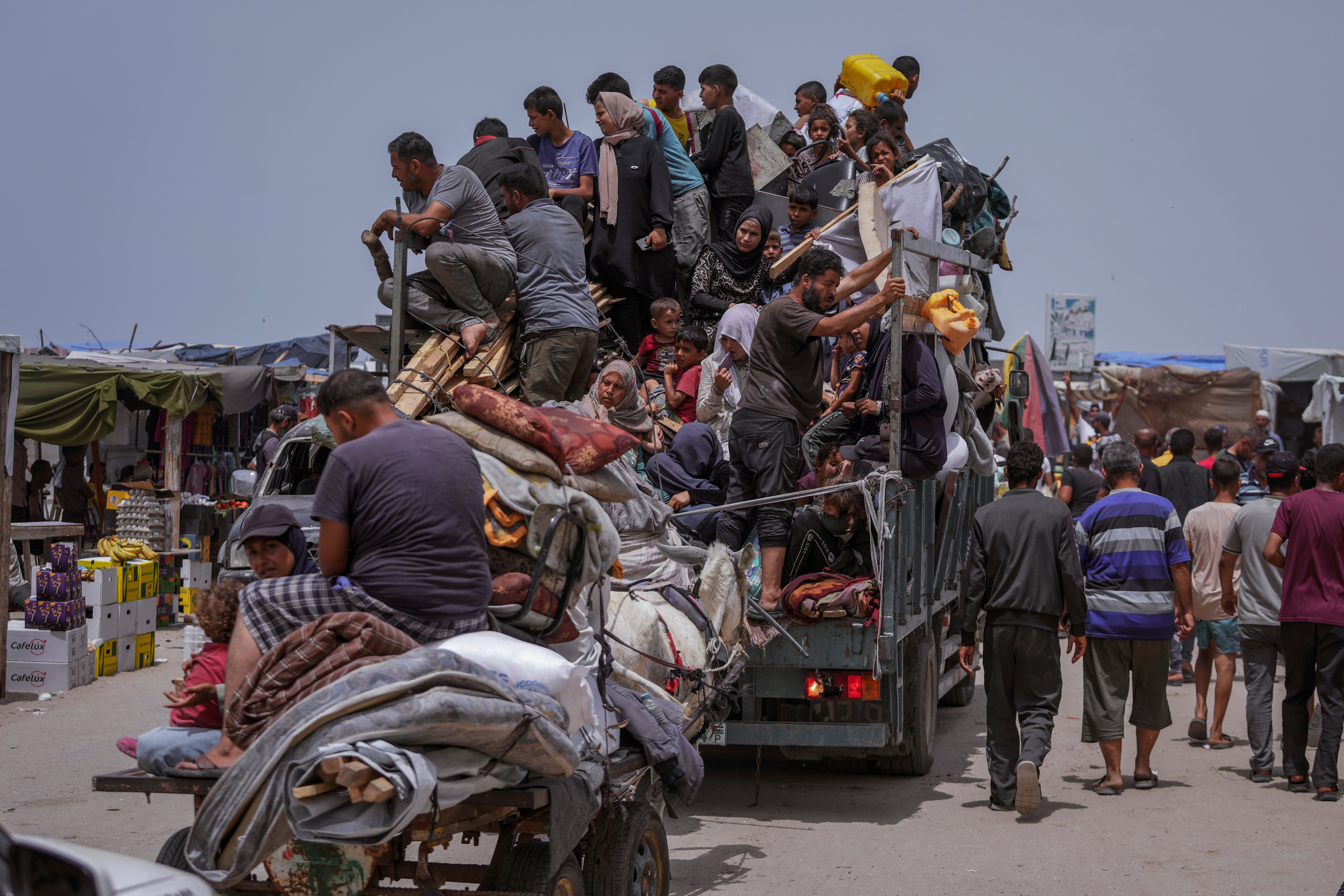 Palestinians fleeing from the southern Gaza city of Rafah during an Israeli ground and air offensive