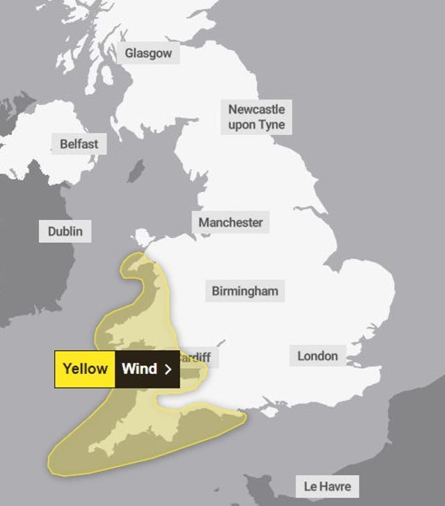 Met Office warning of strong winds exceeding 60mph as parts of England ...