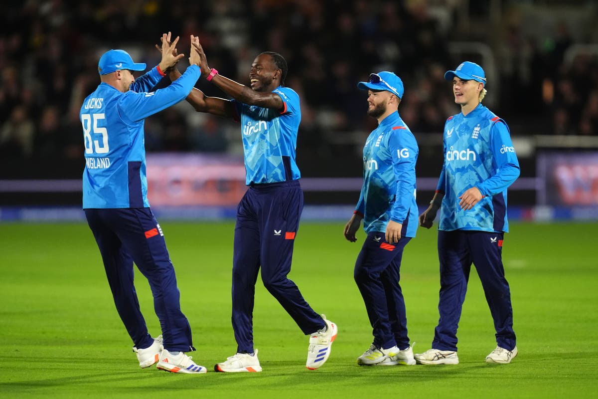 England Defeats Australia, Ties ODI Series 2-2