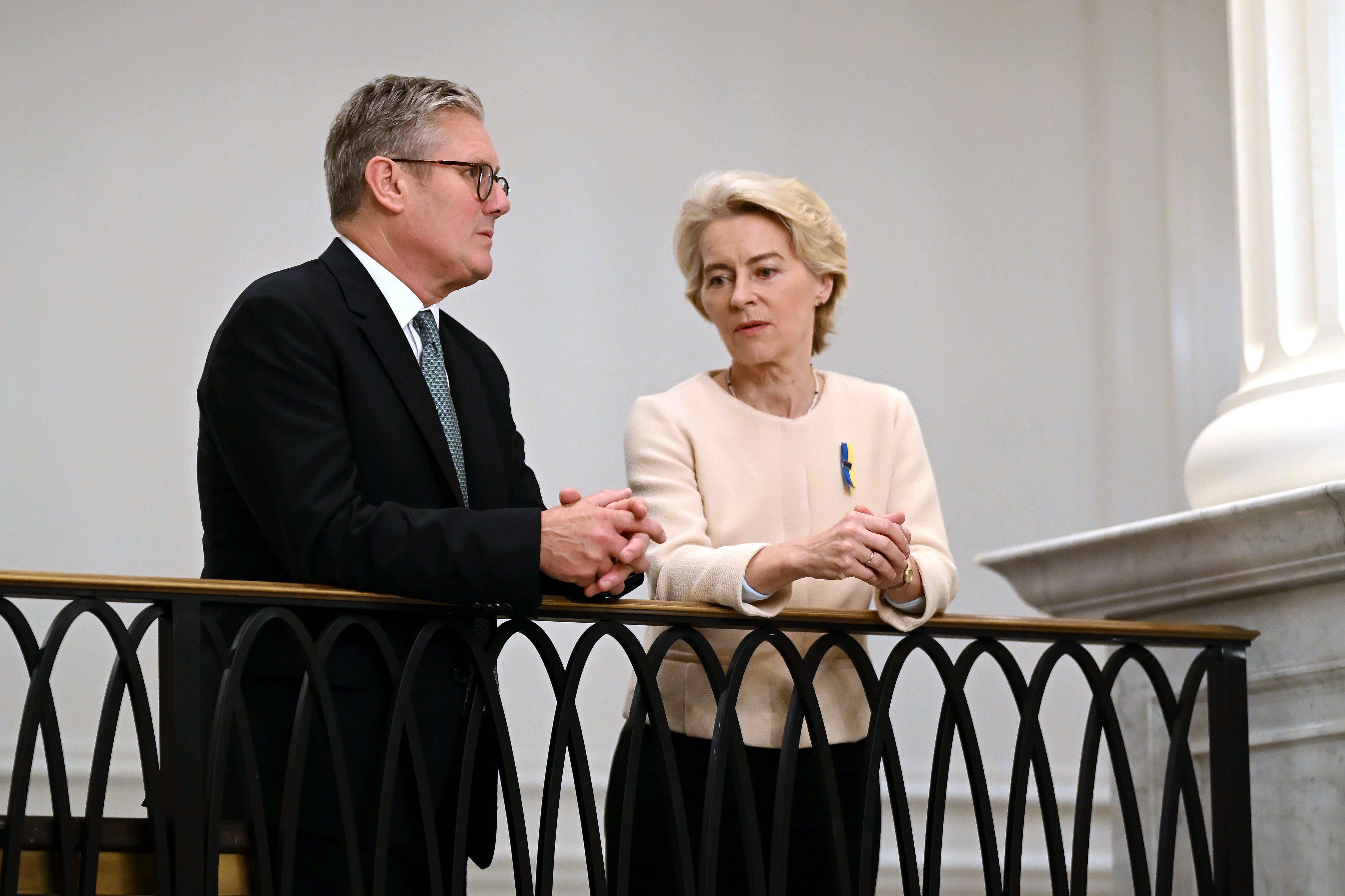 In Line, the European Commission Chairman, Ursula von speaks to the Prime Minister of Cervicive Starmer at the United Nations in New York.