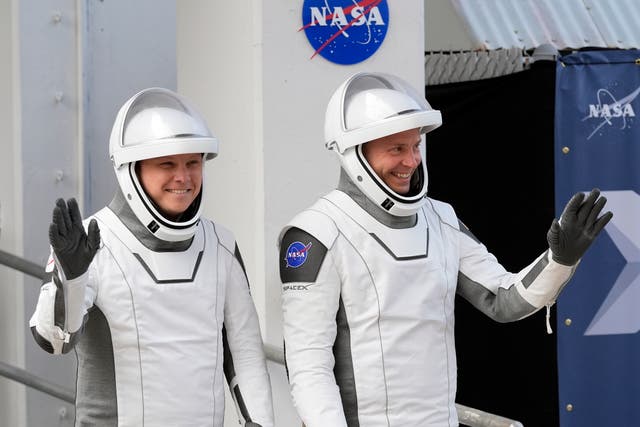 SpaceX Stuck Astronauts