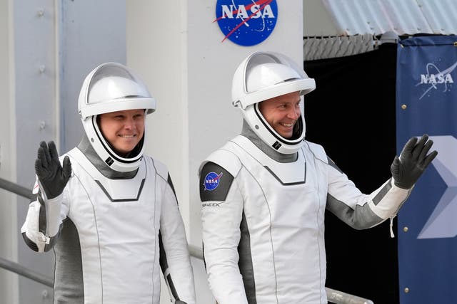 SPACEX-NASA-ASTRONAUTAS