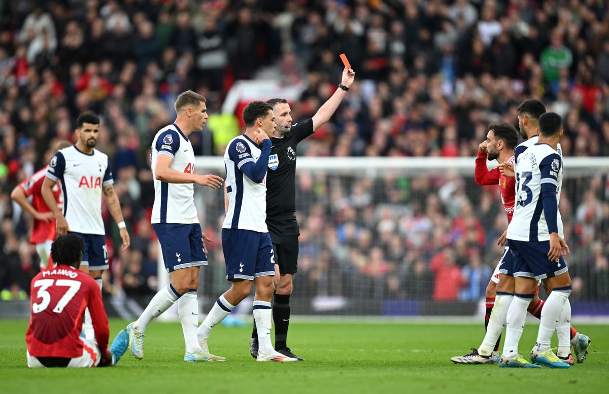 Manchester United v Tottenham LIVE: Premier League latest updates as Bruno Fernandes shown straight red card