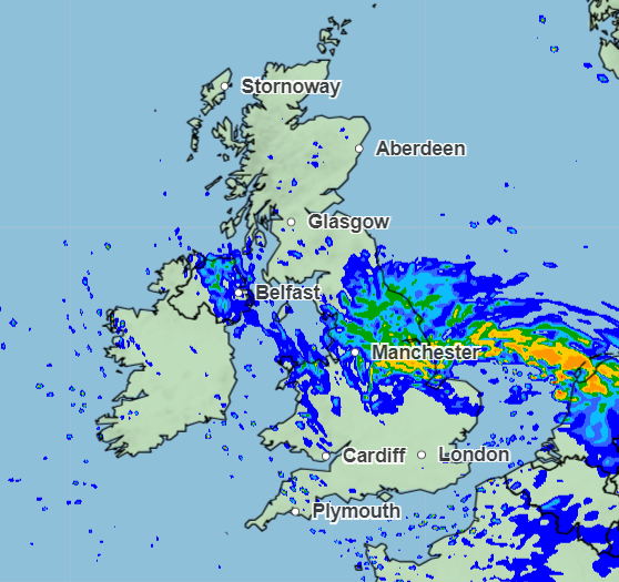 Monday evening (7pm) will see heavy rain in eastern areas