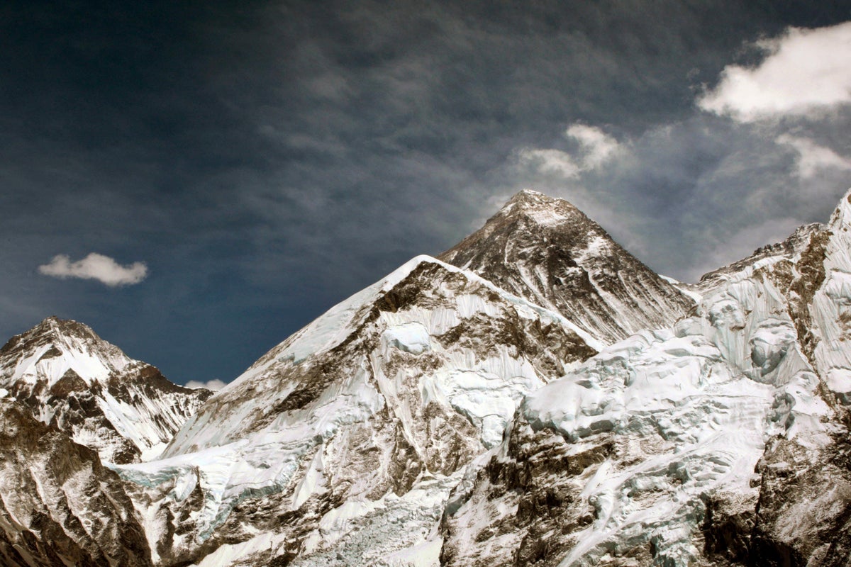 Scientists Identify Cause of Mount Everest's Height Increase