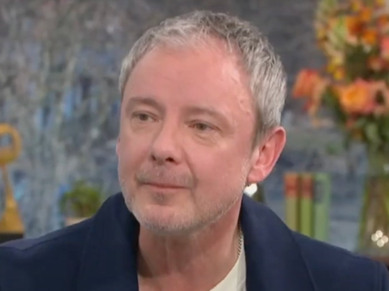 John Simm disse que a descoberta do DNA 'girou meu mundo'