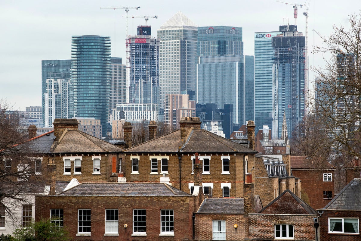 White-painted roofs could have saved lives in London’s hottest summer – study
