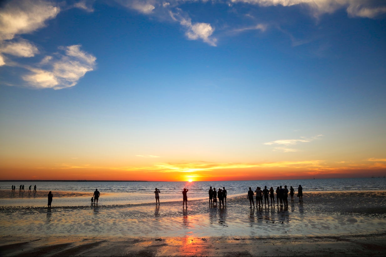 Mindil Beach, where people clap as the sun sinks below the horizon