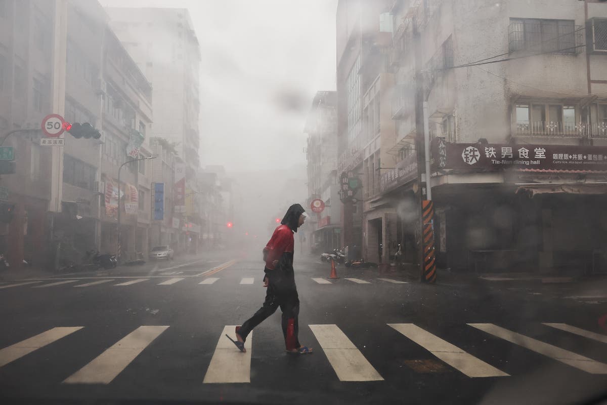 Typhoon Krathon live:  Four dead as slow-moving storm makes landfall in Taiwan