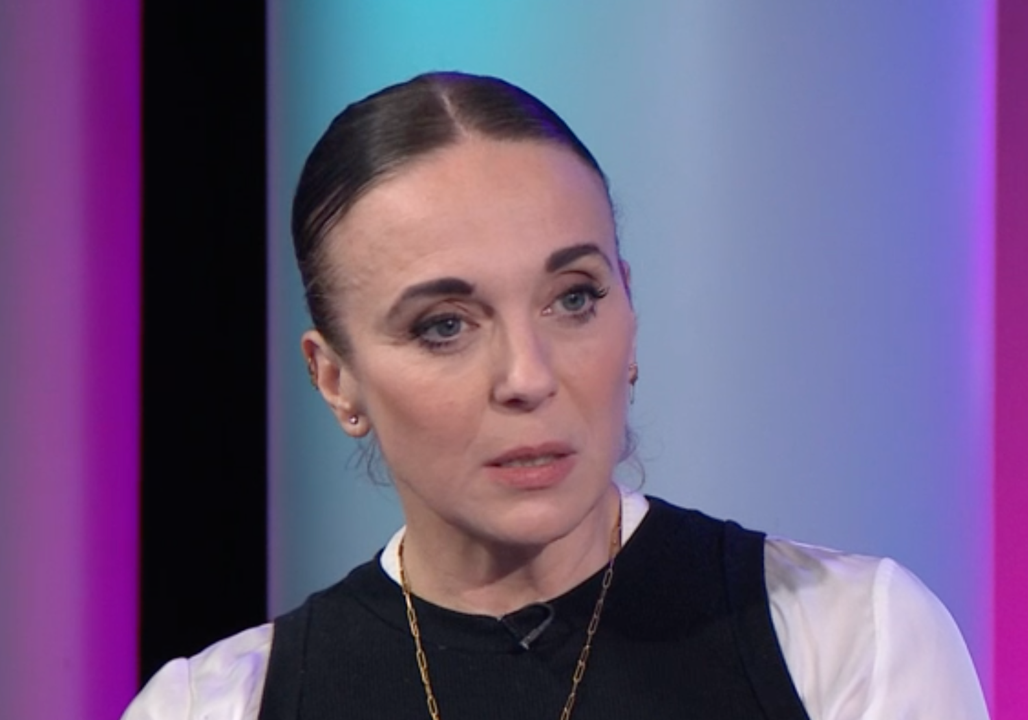 Amanda Abbington - Figure 2