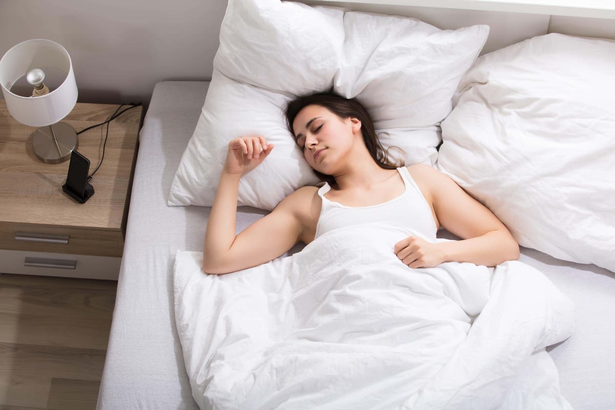 This is how much sleep adults need per age group