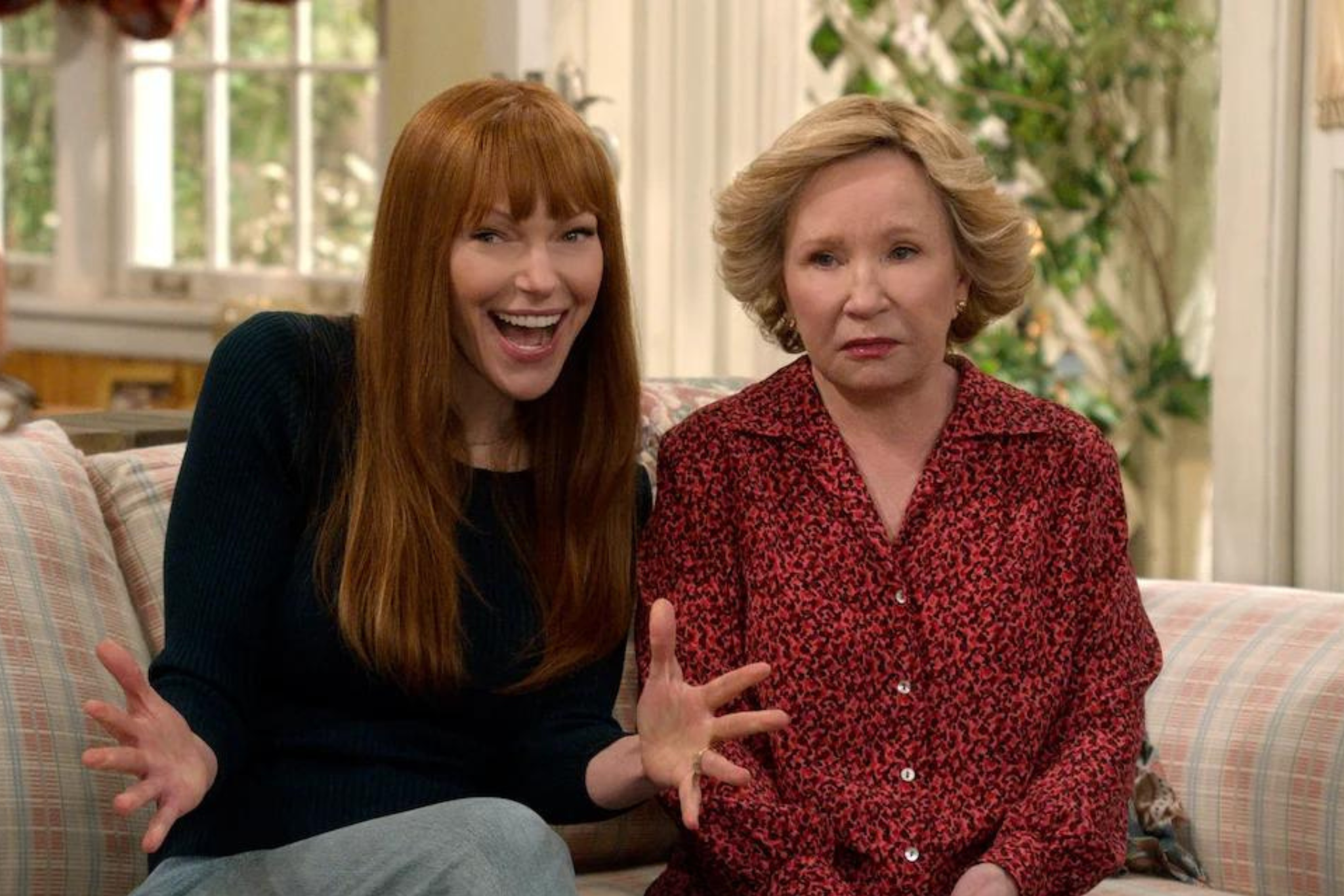 Laura Prepon and Debra Jo Rupp on ‘That ‘90s Show’