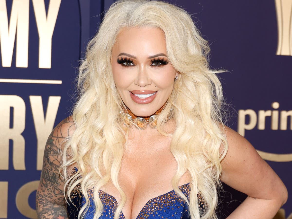 Jelly Roll’s wife Bunnie XO details experience ‘microdosing’ a weight loss drug