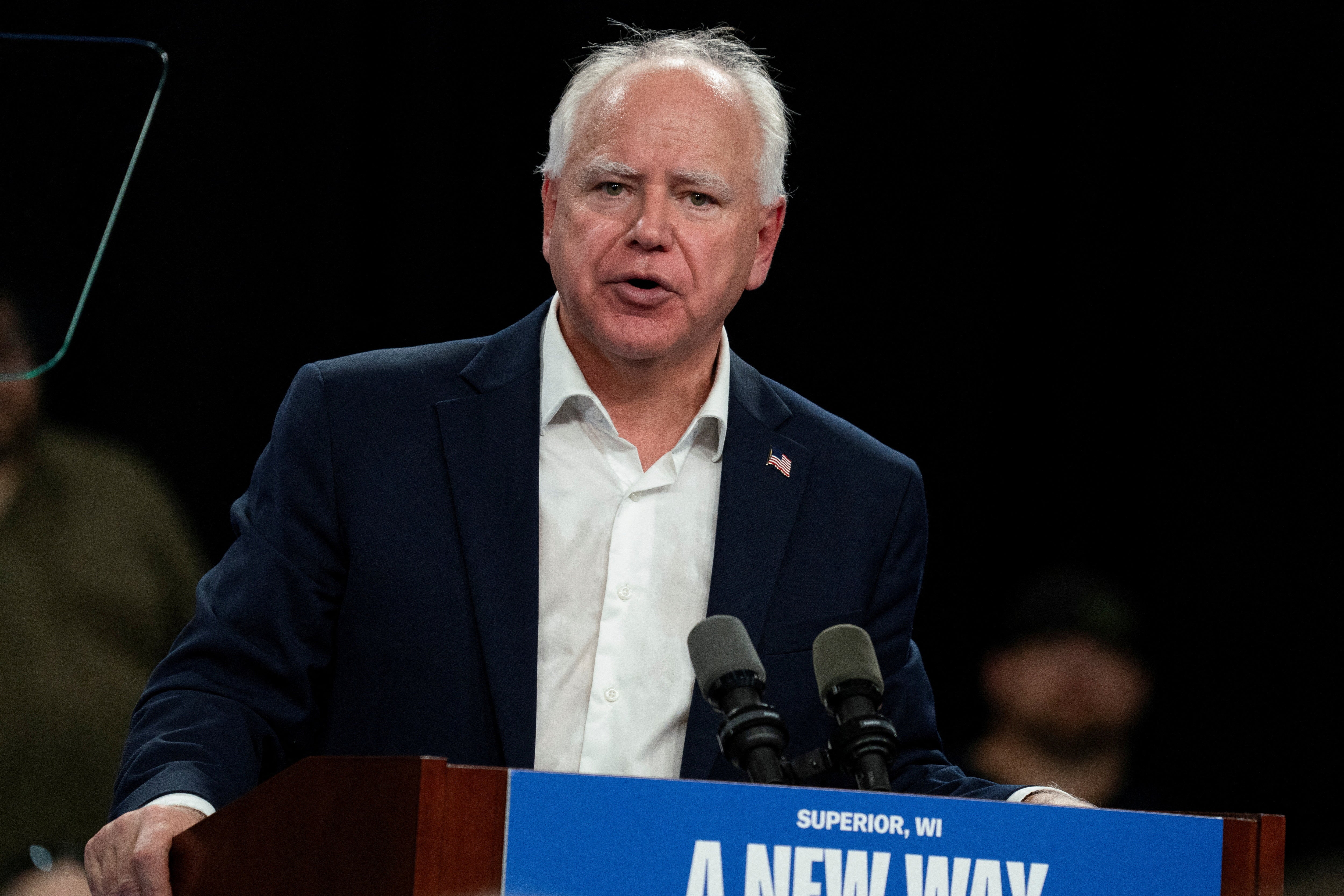 Tim Walz houdt zijn toespraak tijdens een campagne-evenement in Wisconsin op 14 september.