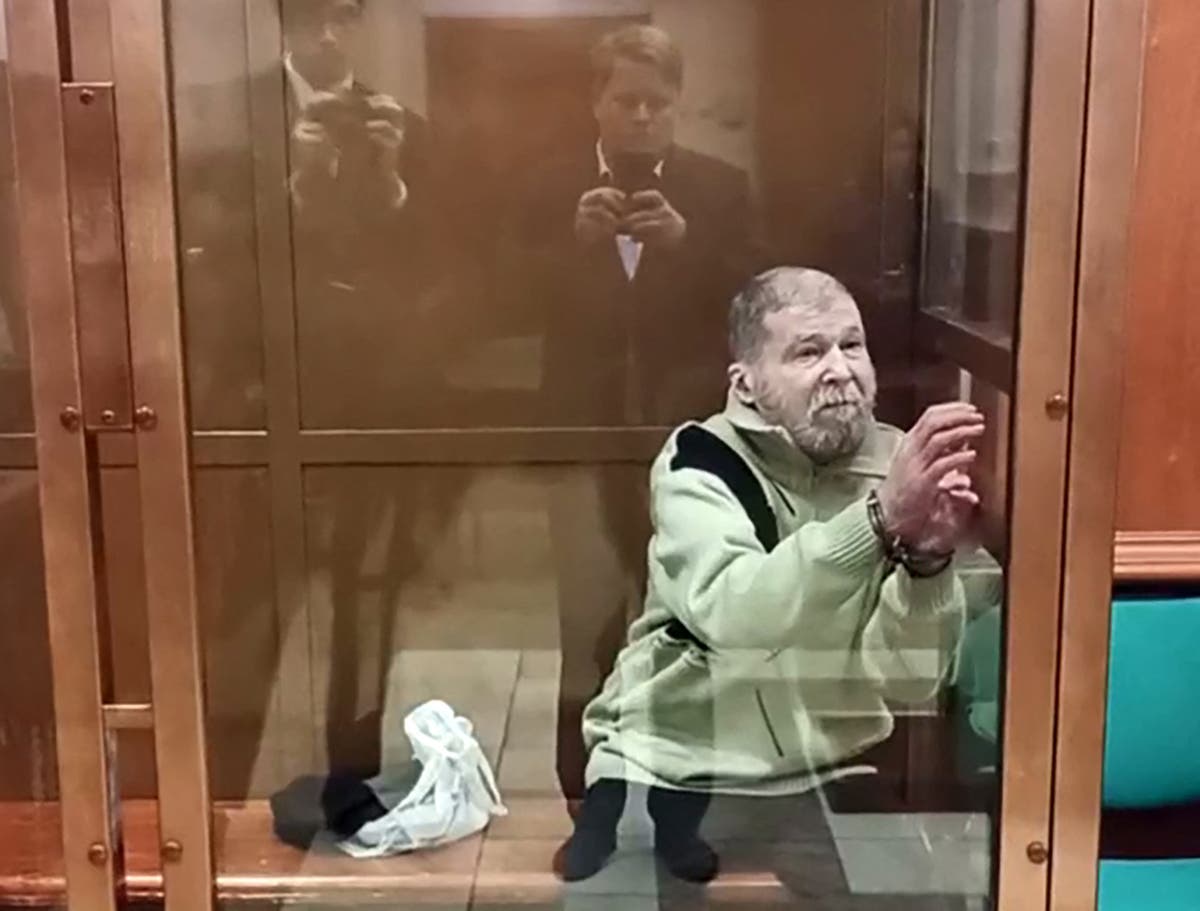 Stephen Hubbard: Russia sentences 72-year-old American for fighting in Ukraine