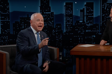 Tim Walz reveals to Jimmy Kimmel the weird name Kamala Harris is listed under on his phone