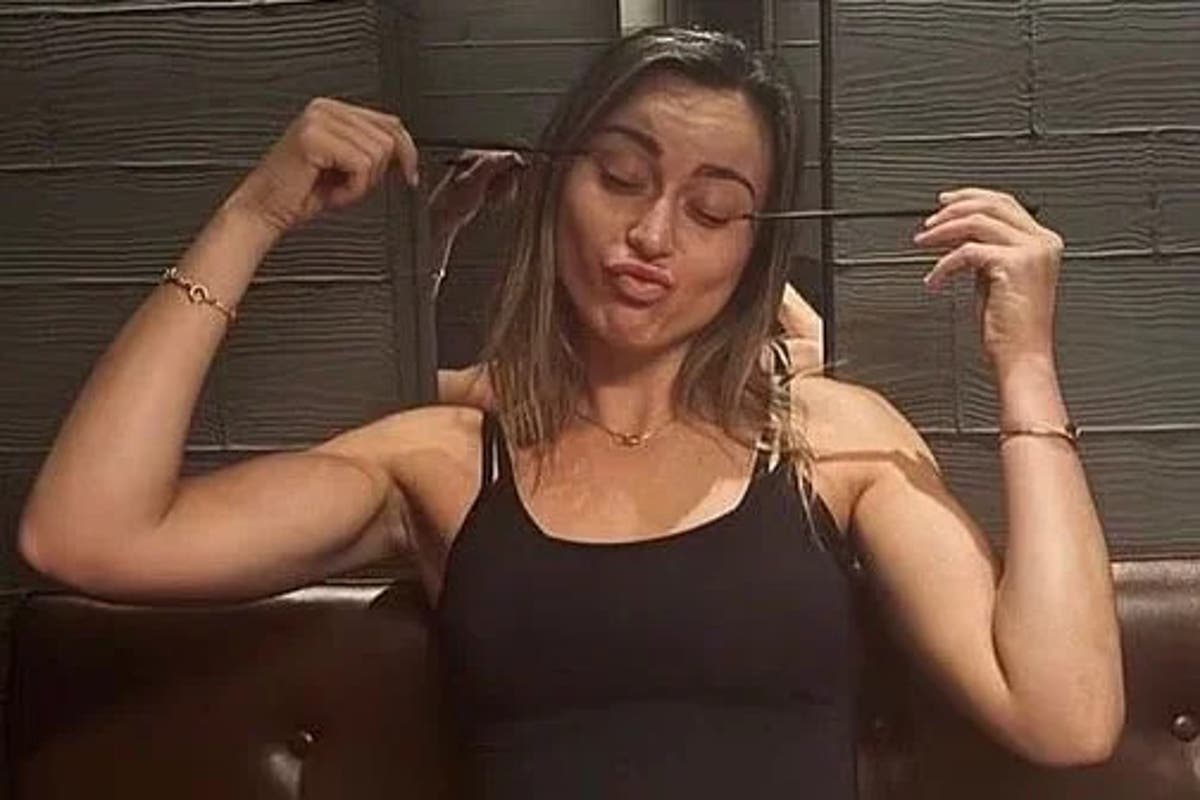 Tennis player Paula Badosa apologises for ‘racist’ chopsticks photo in Chinese restaurant Tennis player Paula Badosa apologises for ‘racist’ chopsticks photo in Chinese restaurant