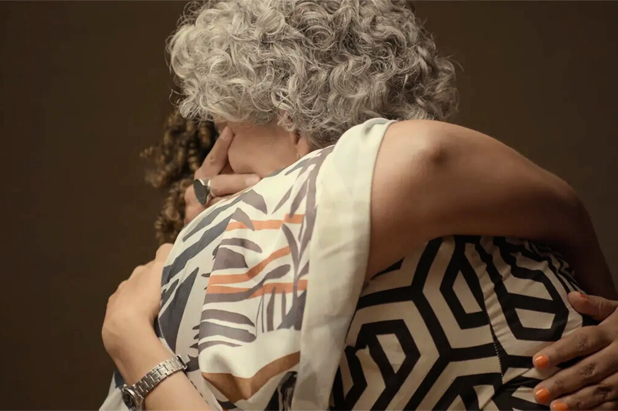 A paediatric surgeon is comforted by a psychic in the film