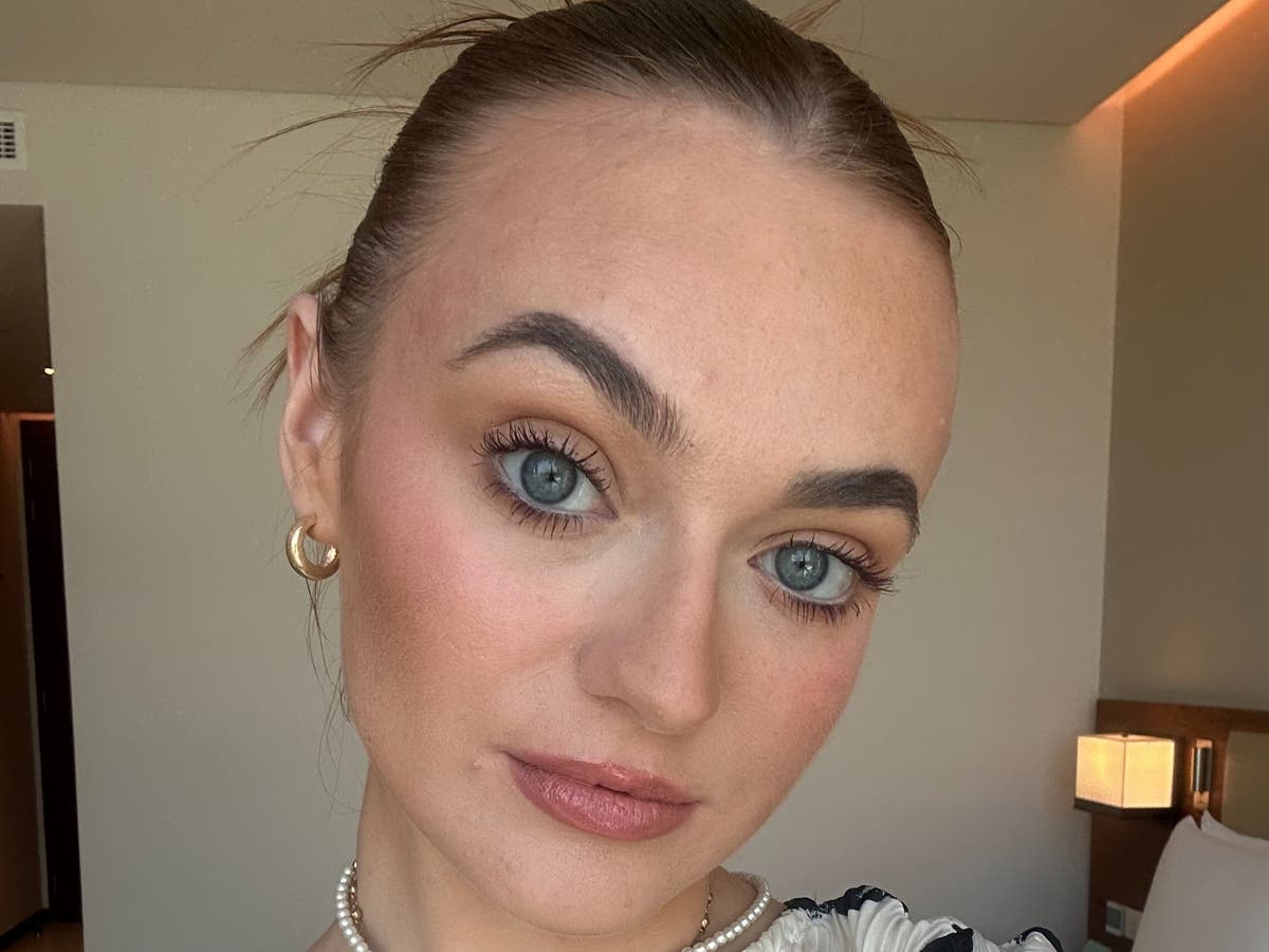 For nine years I was told my endometriosis was IBS - woman describes pain of misdiagnosis