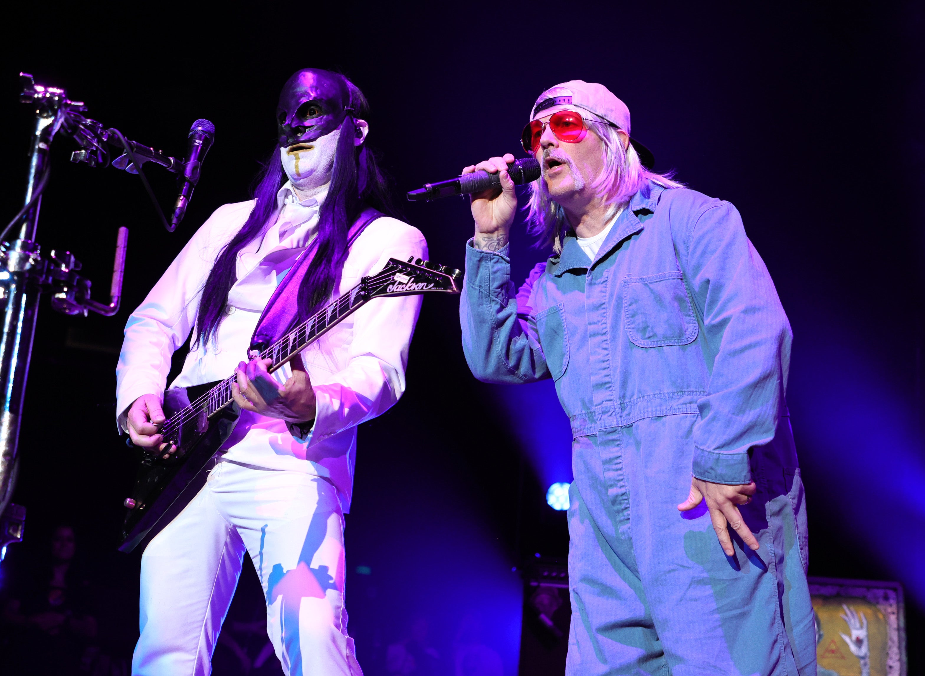 Wes Borland and Fred Durst of Limp Bizkit performing in NYC in 2022