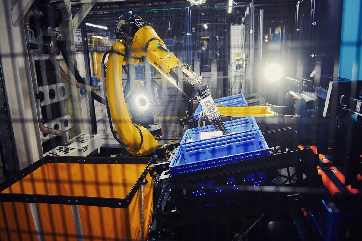 Amazon launches new warehouses with 10 times the robots