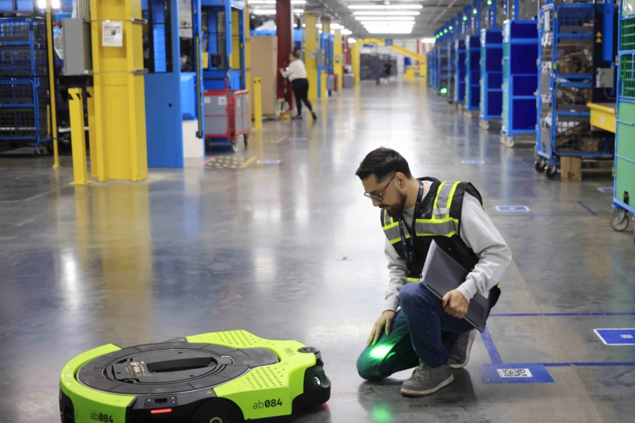 How Amazon is trying to make the world fall in love with its robots ...