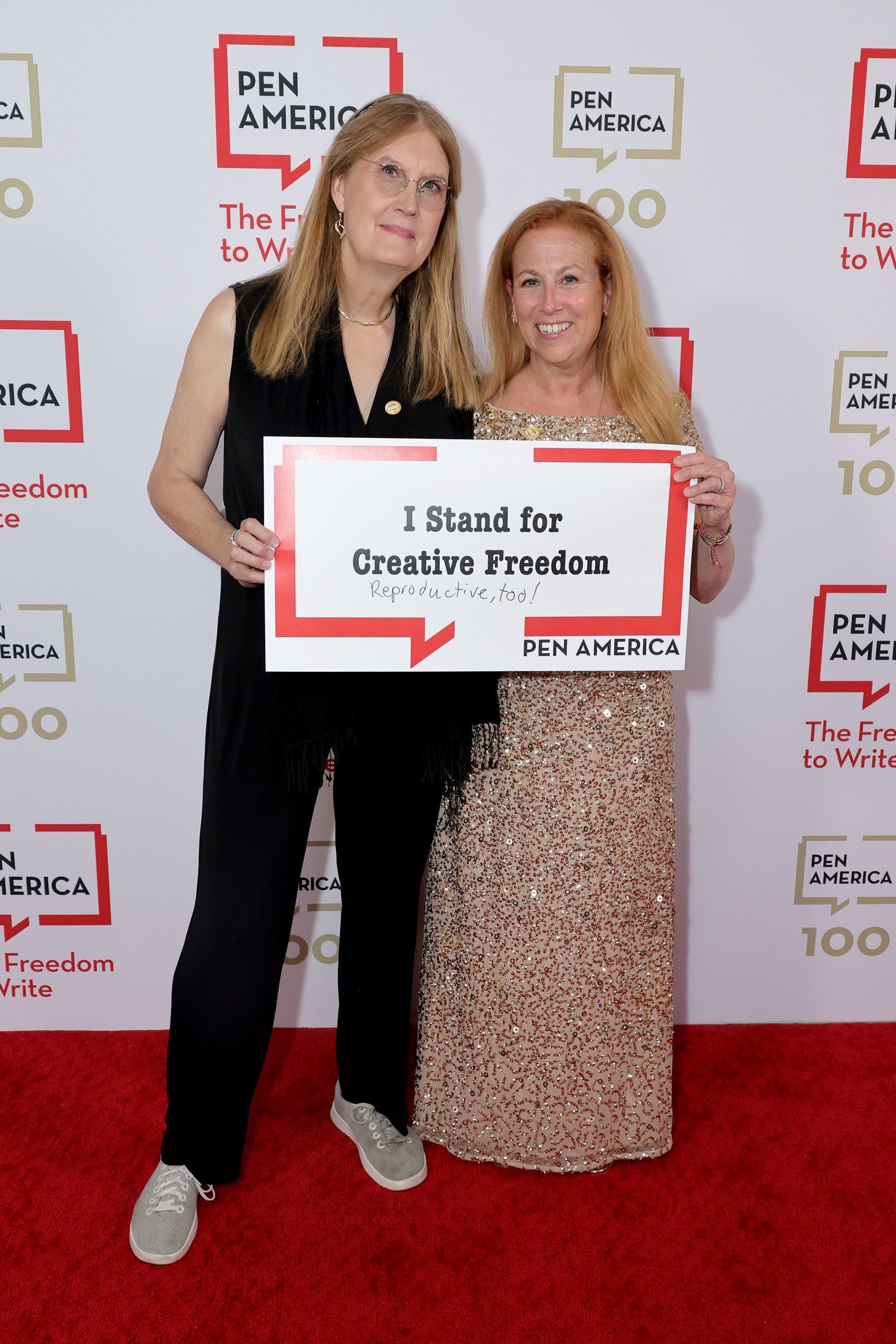 Picoult (right) with fellow author Jennifer Finney Boylan at a gala for Pen America