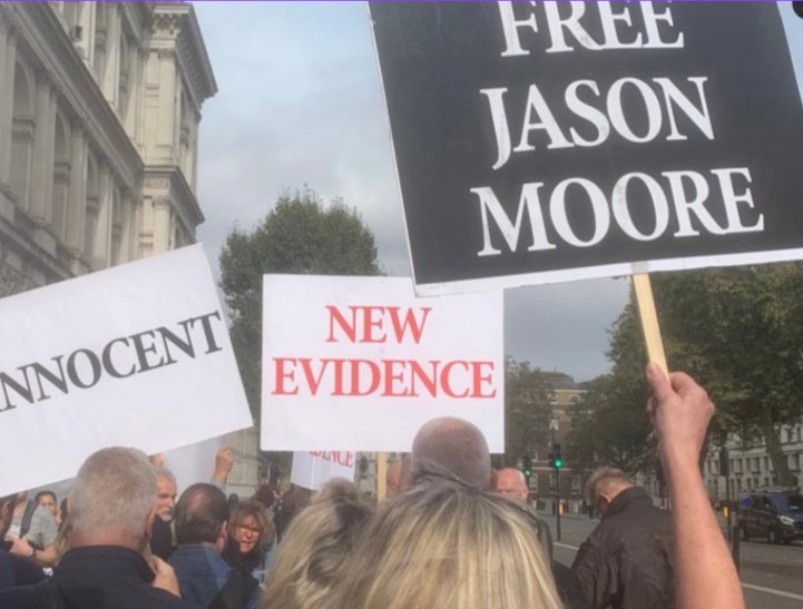 Two former Metropolitan Police detectives, a bishop and a string of high profile supporters are backing a campaign to free Jason Moore