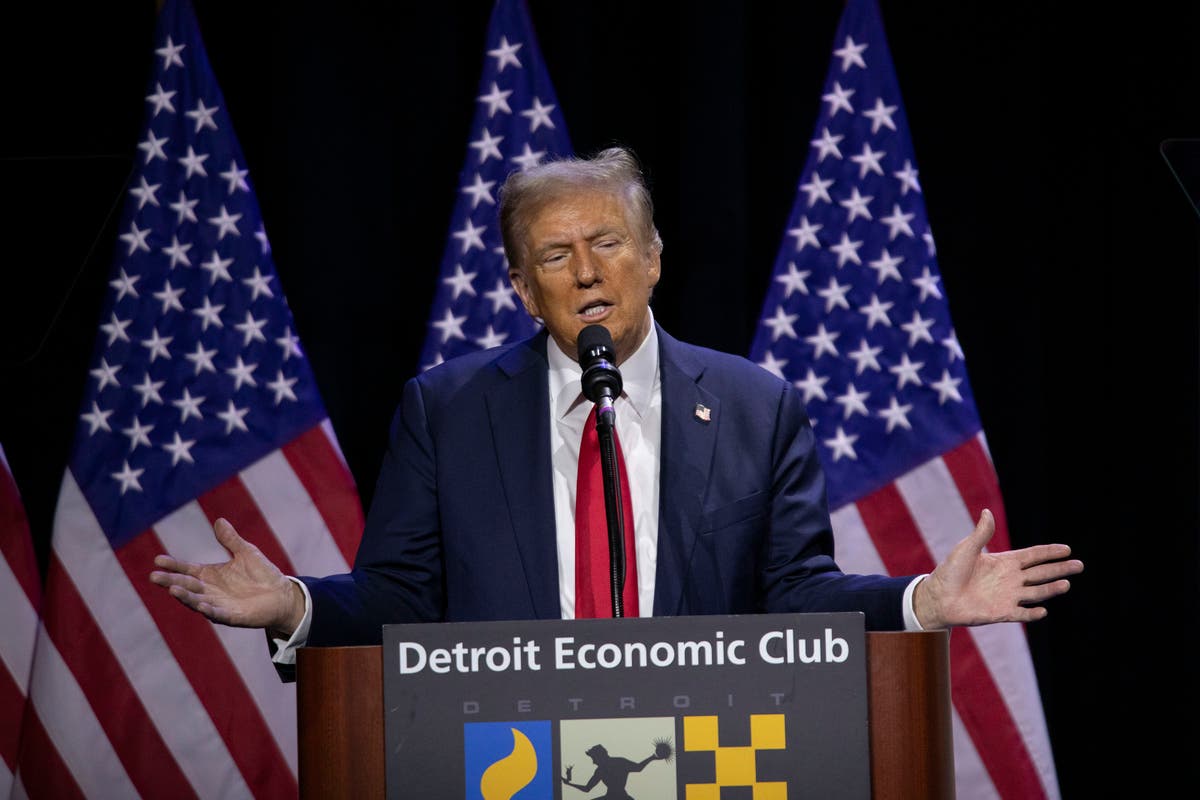 Harris leading by 4 points in new national poll as Trump refuses second