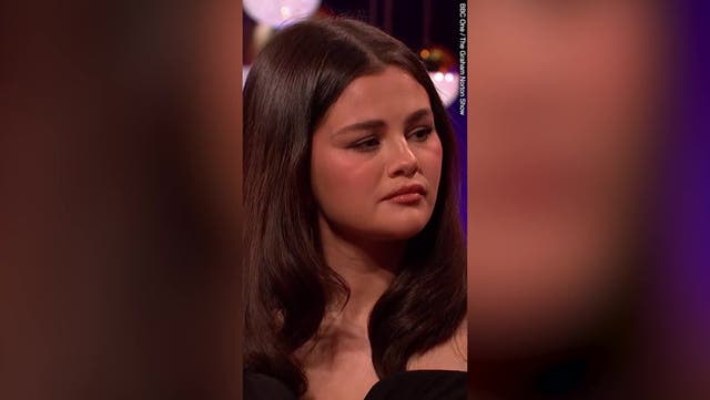 <p>Miranda Hart leaves Selena Gomez in tears during Graham Norton show.</p>