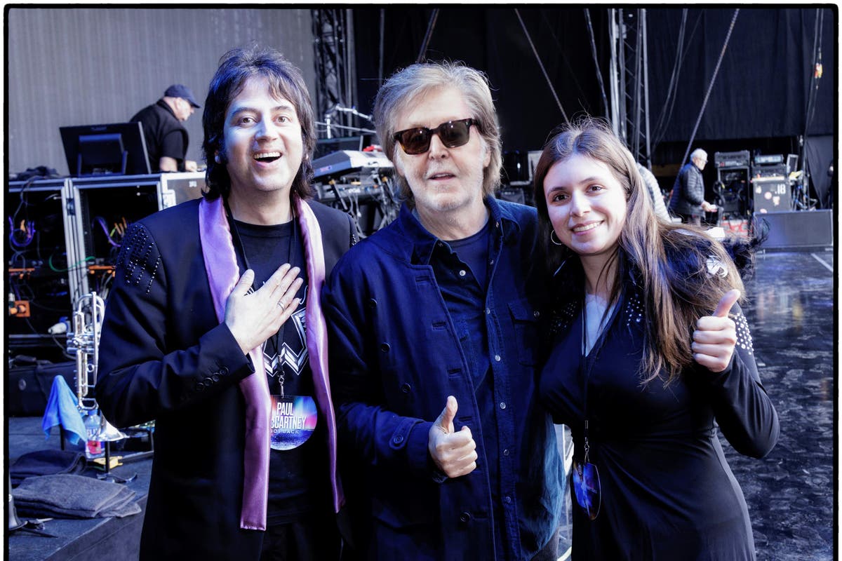 Paul McCartney Assists Couple's Engagement in Chile