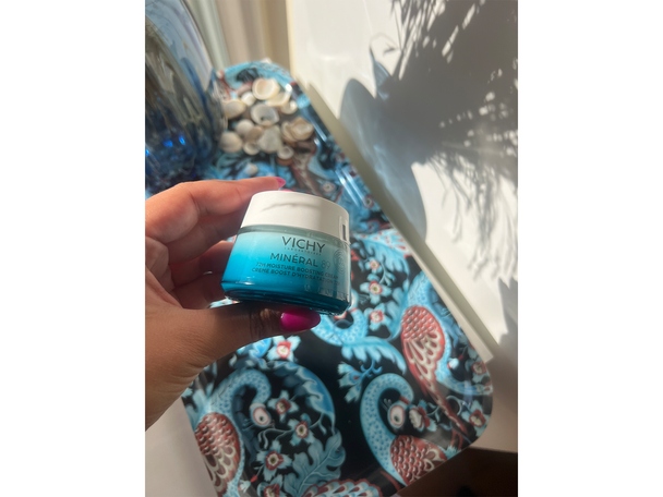 Best moisturiser for acne prone skin IndyBest review Vichy minéral 89 moisture boosting cream