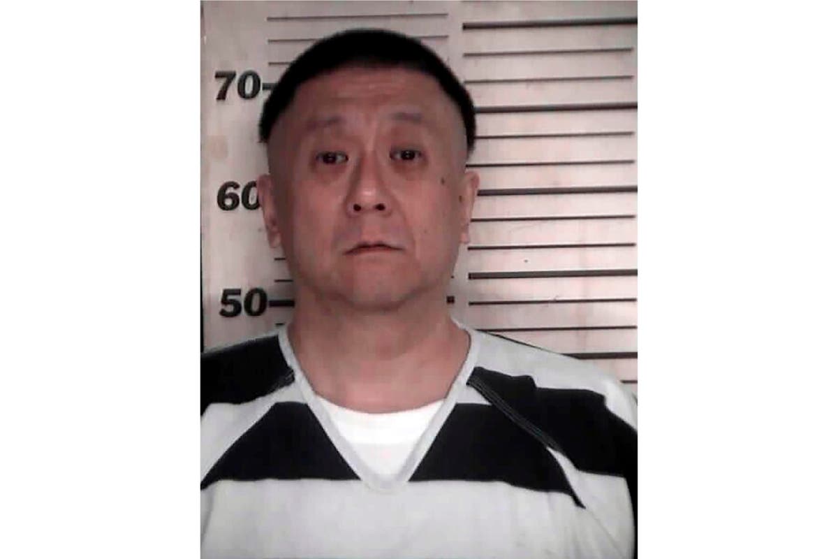 An inmate convicted of the 1994 killing of a Japanese psychic was found dead in a Hawaii prison cell