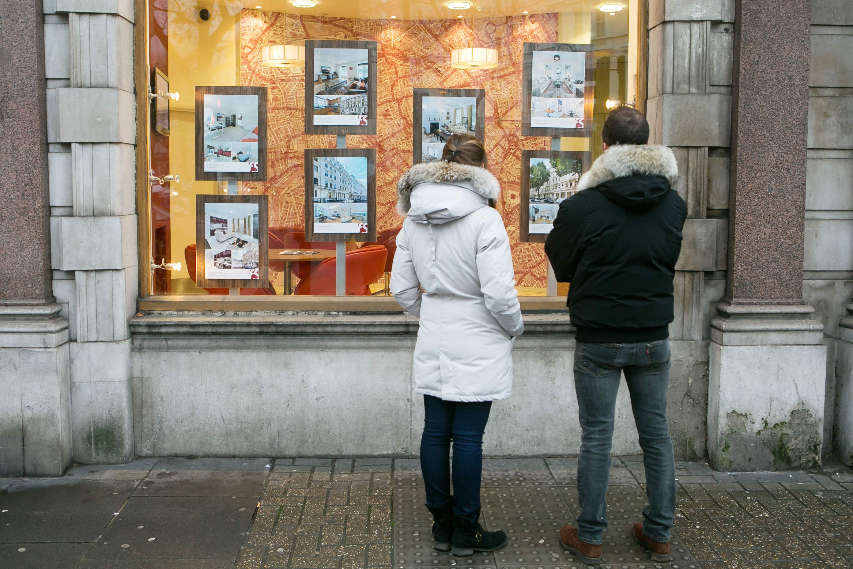 The average UK house price increased by 2.8% to £293,000 in the 12 months to August, according to the Office for National Statistics (Daniel Leal-Olivas/PA)